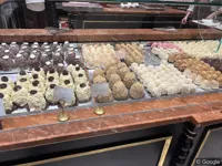 Photo de Aux Merveilleux de Fred, boulangerie à Lille