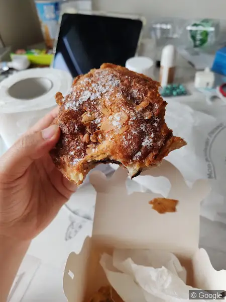 Photo 2 de Boulanger Pâtissier UNIVERSAL CROISSANTS, boulangerie à Aubervilliers