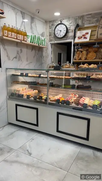 Photo 3 de Boulanger Pâtissier UNIVERSAL CROISSANTS, boulangerie à Aubervilliers