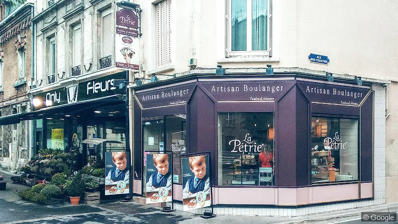 Photo de Boulangerie La Petrie Johnatan Et Sandra, boulangerie à Reims