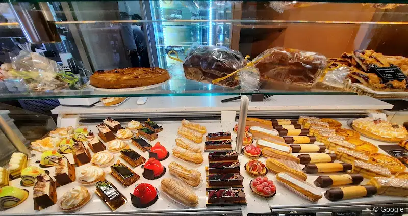 Photo 3 de Boulangerie Pâtisserie Glaces "Maison Villaret", boulangerie à Nîmes