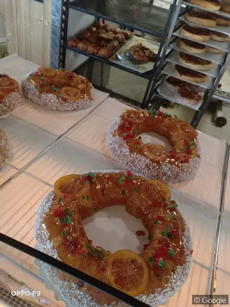 Photo 3 de Boulangerie Pâtisserie Sandwicherie Saladerie "Au Pain Paysan", boulangerie à Nîmes