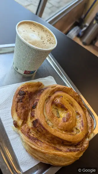 Photo 3 de D'Ici et d'Ailleurs, boulangerie à Courbevoie