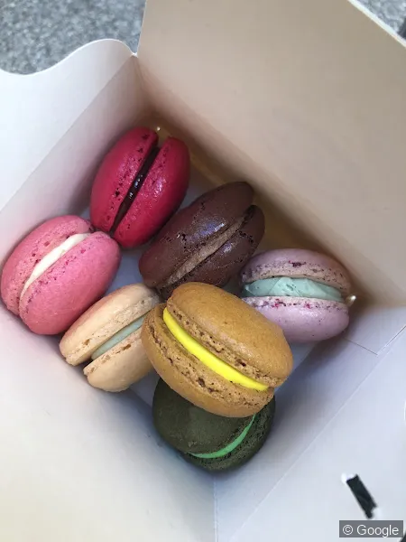 Photo 3 de La Boulangère et Le Caviste (ex La Maison du Macaron), boulangerie à Toulon