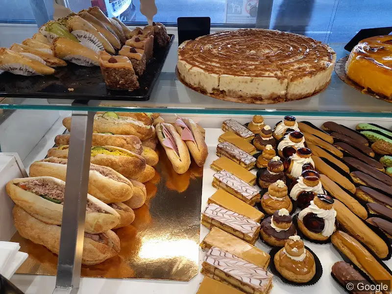 Photo 2 de La tradition dorée, boulangerie à Rueil-Malmaison