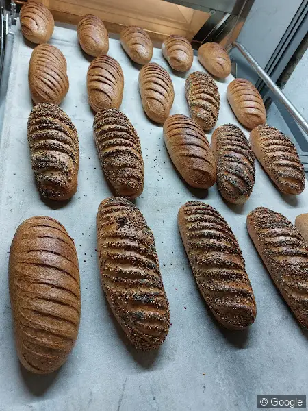 Photo 3 de La tradition dorée, boulangerie à Rueil-Malmaison