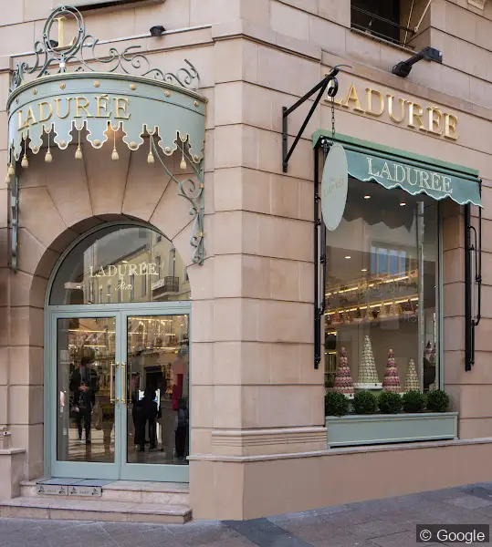 Photo de Ladurée Cannes, boulangerie à Cannes
