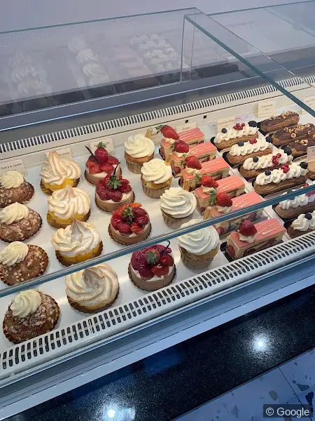 Photo de Les spécialités de Quesnoy-le-Montant / Maison Fréville, Amiens, boulangerie à Amiens