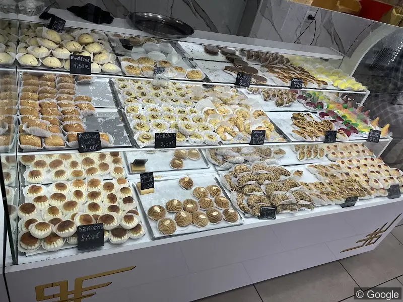 Photo de Maison Serir, boulangerie à Saint-Denis