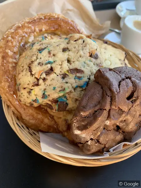 Photo 2 de Pâtisserie Le 18.6, boulangerie à Pau