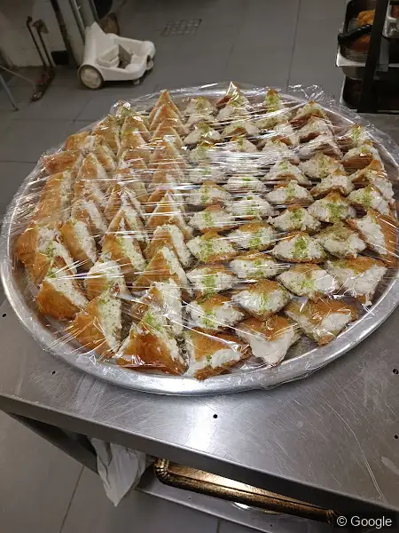 Photo 2 de Pâtisserie Libanaise, Assoultane, boulangerie à Montreuil