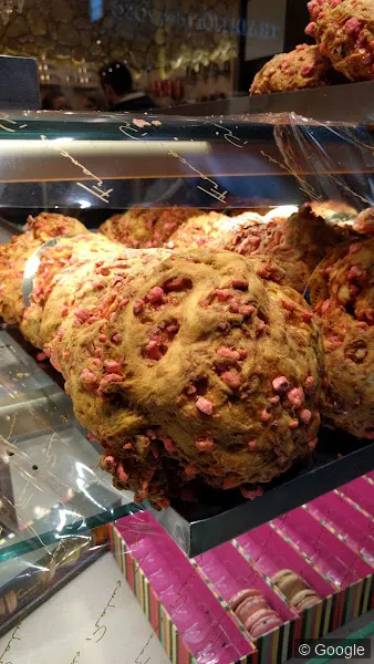 Photo 3 de Pralus : Pâtissier Chocolatier Saint-Étienne, boulangerie à Saint-Étienne