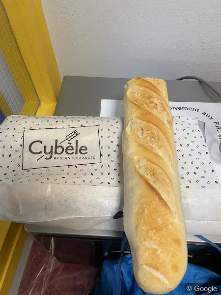Photo 2 de Un pain c'est tout, boulangerie à Courbevoie
