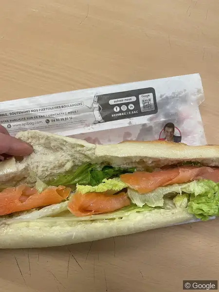 Photo 3 de Un pain c'est tout, boulangerie à Courbevoie
